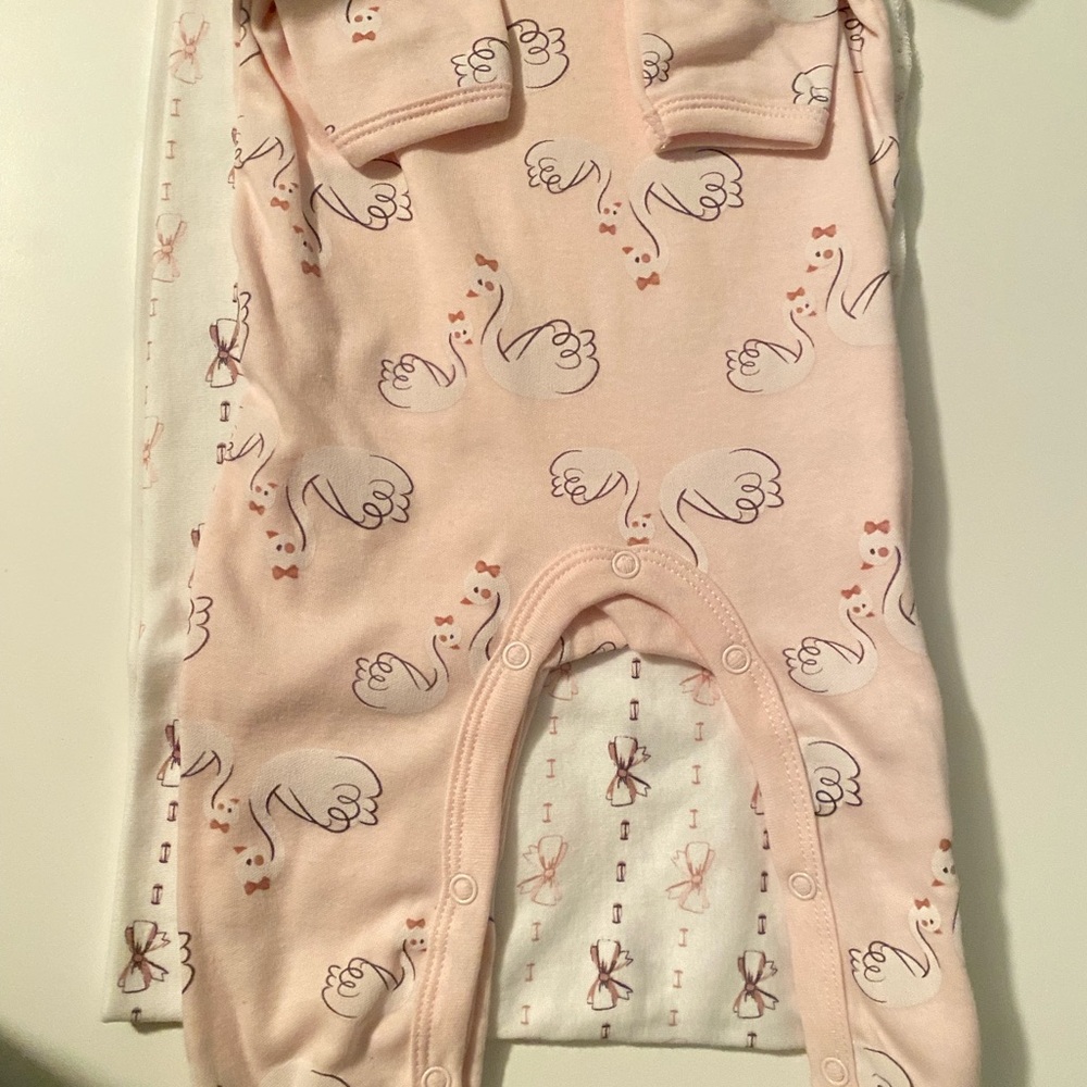 Baby Girl 9 Piece Gift Set - Picture 6 of 7